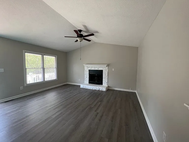 9330 Castle Falls Cir — Photo 2