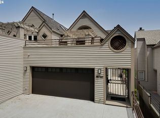 1673 SW Montgomery Dr APT C, Portland, OR 97201