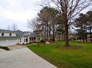 917 Witherbee Ln, Raleigh, NC 27603