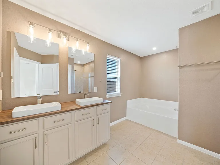 12241 Cashton — Photo 18