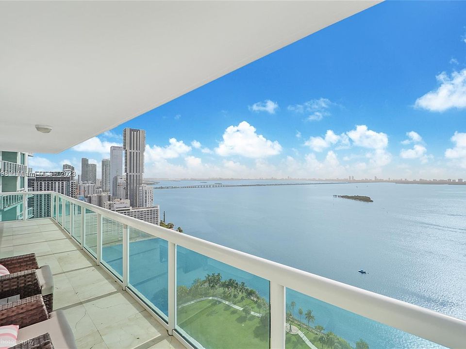 1st image of 1800 N Bayshore Dr APT 3209