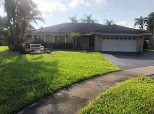 801 SW 98th Ave, Hollywood, FL 33025