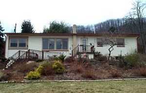 2nd image of 260 Susquehanna Lck