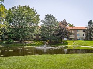 426 W Lake Lansing Rd #B40, East Lansing, MI 48823