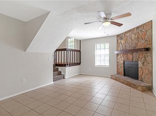 5693 Saint Thomas Dr, Lithonia, GA 30058