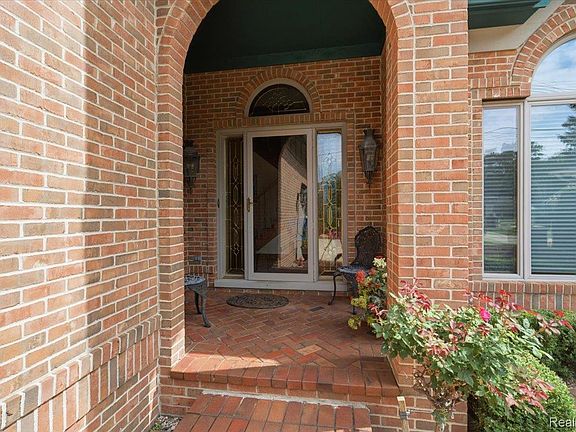 5th image of 4108 Gratiot Ave
