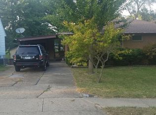 7017 Maryland Dr, Urbandale, IA 50322