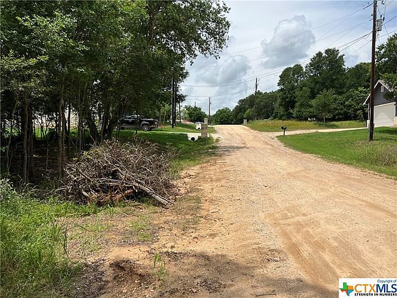 3rd image of 111 W Kikipua Ln