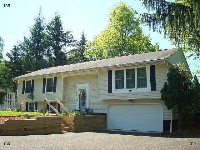 drive way and front entrance