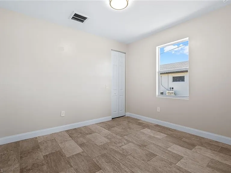 2708 20th St W — Photo 22