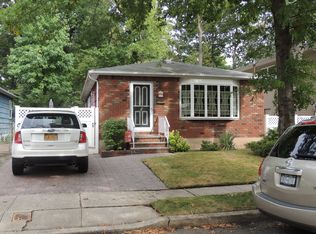 15 N Rhett Ave, Staten Island, NY 10308