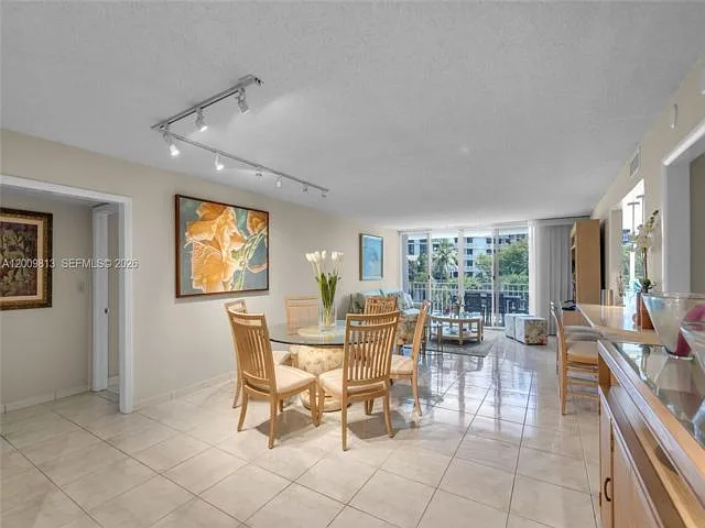 600 Grapetree Dr #4DS — Photo 16