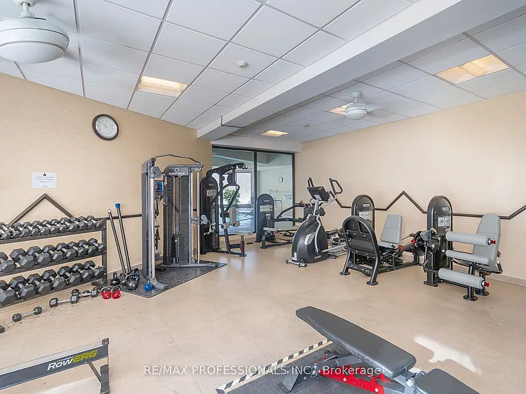284 Mill Rd #B1 — Photo 29