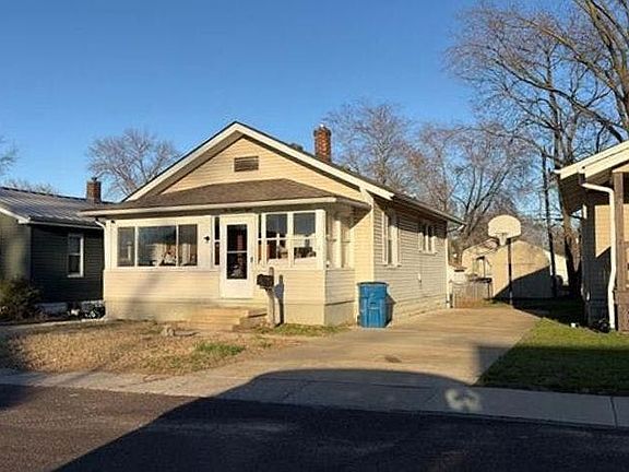 2nd image of 208 Lincoln Ave