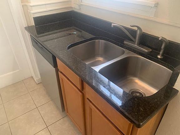 3rd image of 3107 Monument Ave APT 7