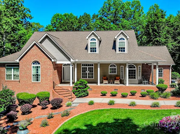 133 Sassafras Hill Dr, Rutherfordton, NC 28139