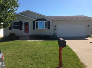 252 Briargate Dr, Colona, IL 61241