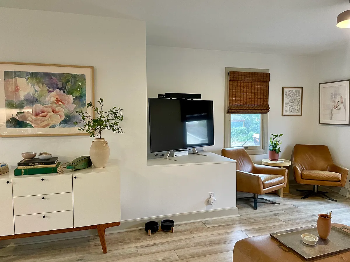 Building Photo - 44 Lafayette Ave NE #2