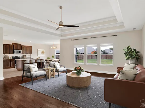 4738 Felicity Ln, Pace, FL 32571