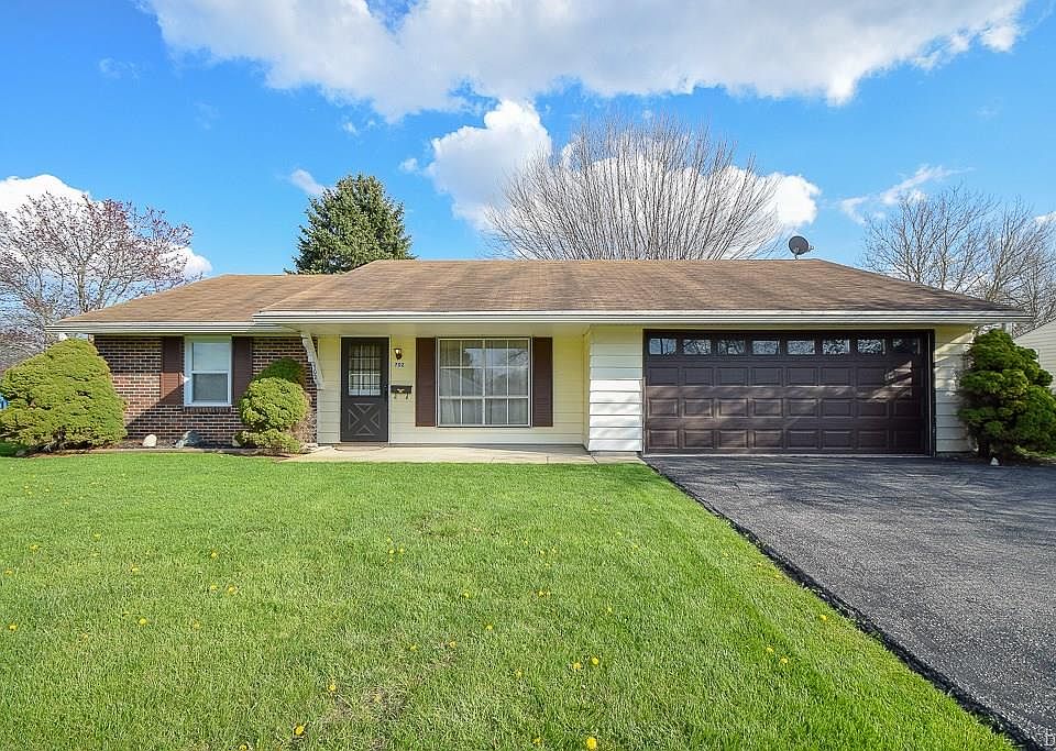 1st image of 702 Willowick Dr