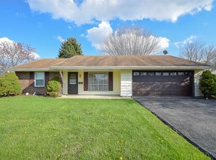 702 Willowick Dr, New Carlisle, OH 45344