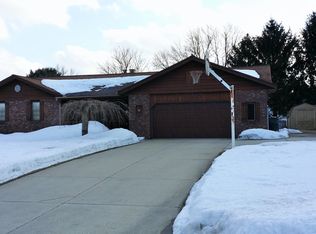 10860 Rajah Dr, Zeeland, MI 49464