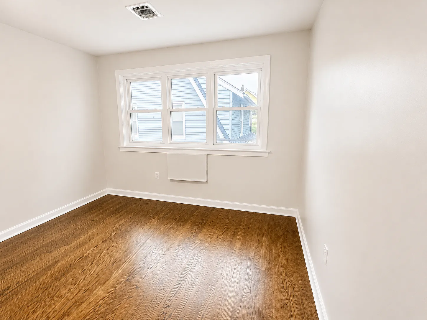 3 bed, $2,000 — Photo 3