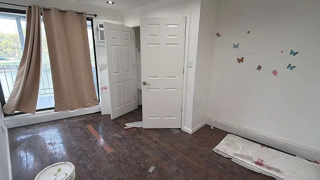 2 bed, $2,400 — Photo 3