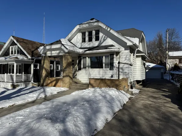 1518 East Beverly ROAD, Shorewood, WI 53211