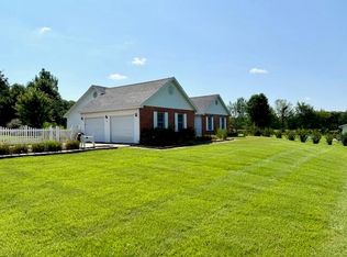 311 Cantrell St, Mountain View, MO 65548