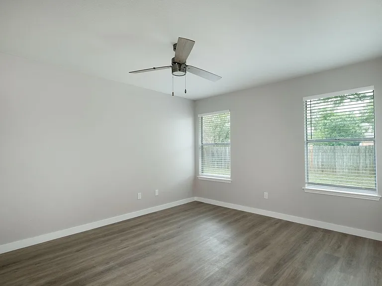1301 Black Cherry Dr — Photo 12