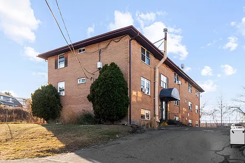 Elam Court Photo 1