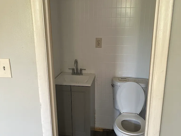 397 Ridge Rd #1 — Photo 2