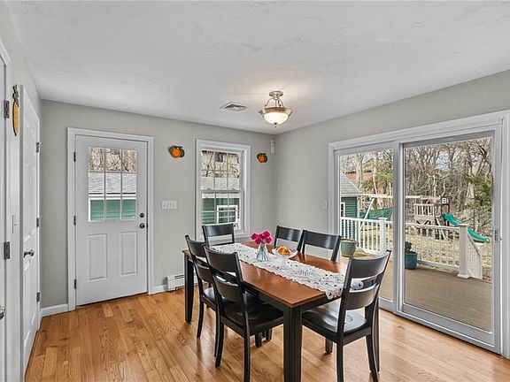 4th image of 79 Coral Rd