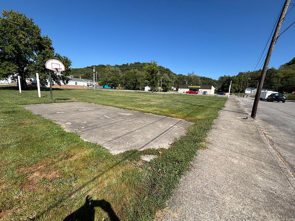 2nd image of 9999 State Highway 198