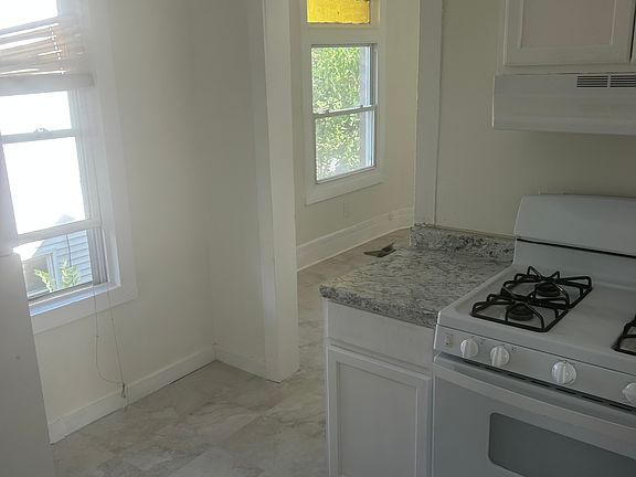 2nd image of 26 Grove St #26