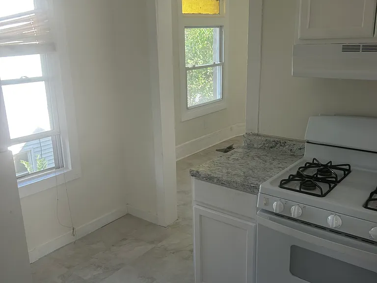 26 Grove St #26 — Photo 2