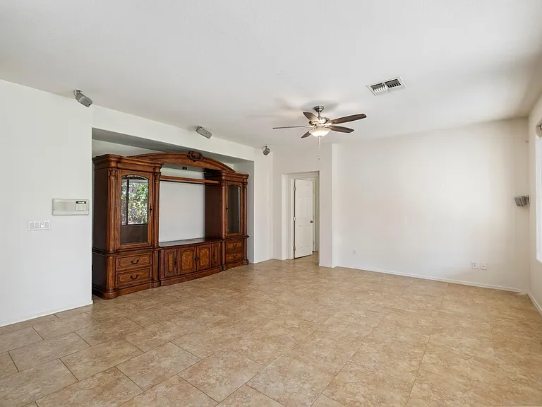 18813 E Arrowhead Trl — Photo 5
