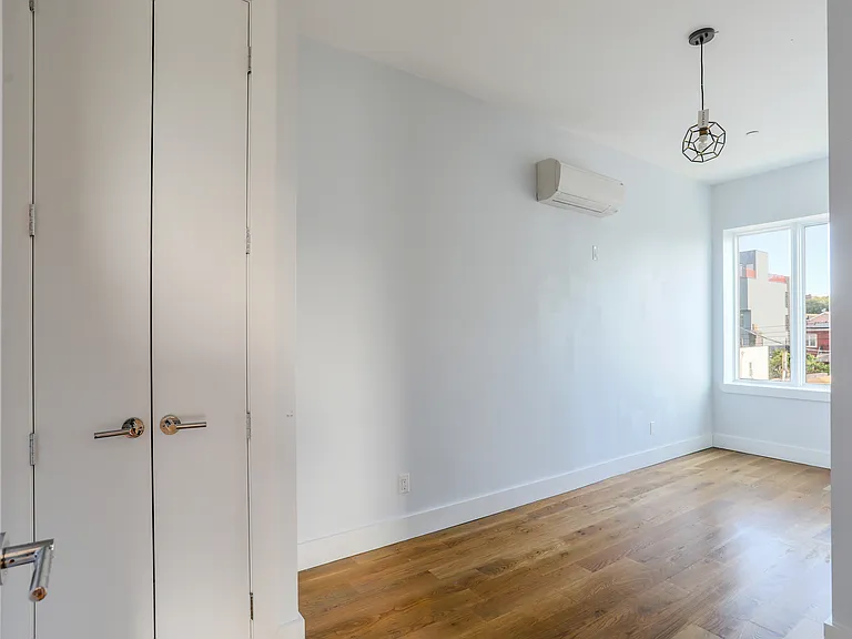 664 Rutland Rd #4F — Photo 9
