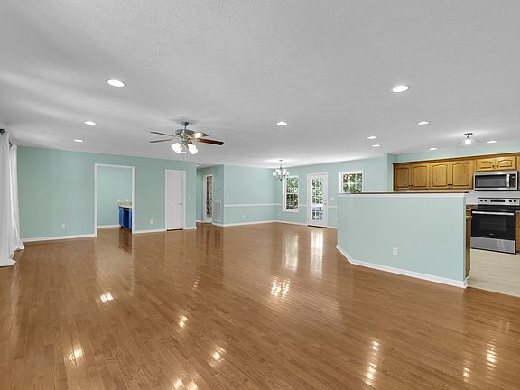 5th image of 1511 5th Ave