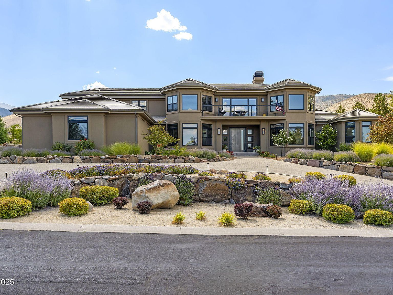 6177 N Featherstone Cir