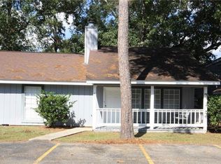 423 Cedarwood Dr, Mandeville, LA 70471