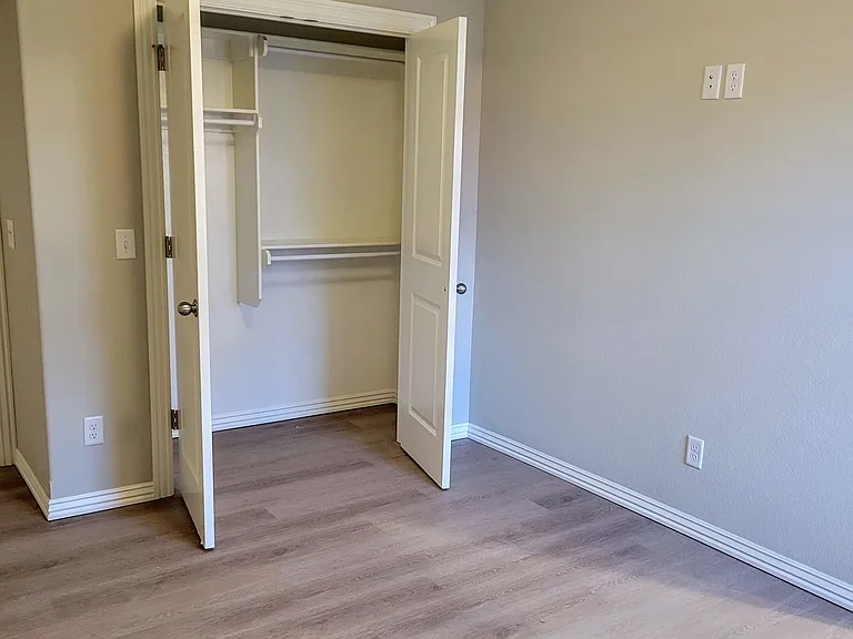 1803 SW Poigai Way #2 — Photo 8