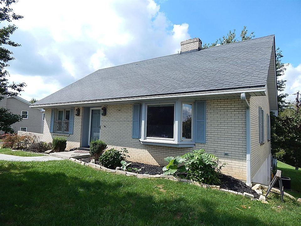 1st image of 120 Westwood Dr