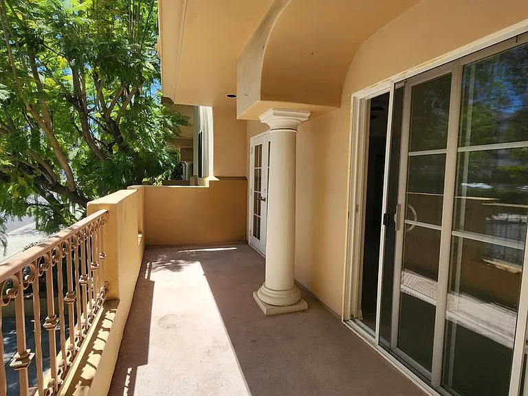 4735 Gloria Ave #5 — Photo 9