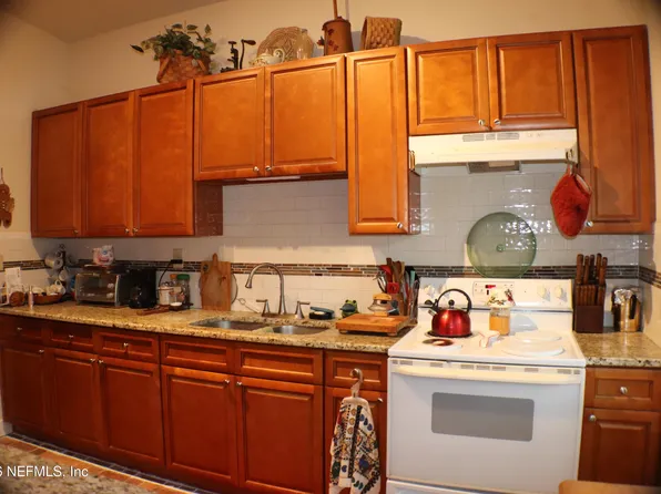 7046 FONTAINEBLEAU, Jacksonville, FL 32211