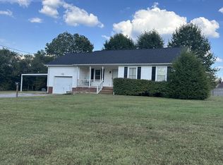 846 N Palmers Chapel Rd, White House, TN 37188