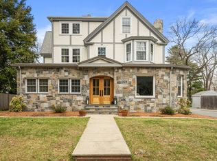 225 Walnut St, Wellesley, MA 02481
