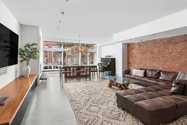 Rented by Compass | media 2