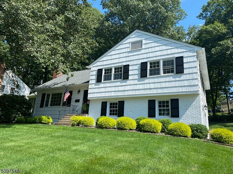 52 Possum Way, New Providence, NJ 07974 Zillow